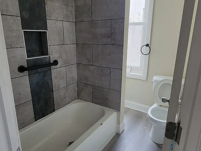3833 N Delhi St — Photo 7