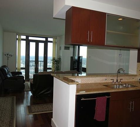 5th image of 175 Huguenot St Unit 3005