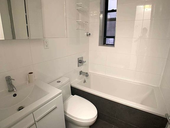 5th image of 1236 Pacific St Basement 2H