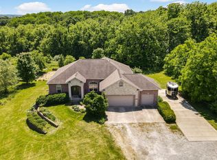 8600 W Terrapin Hills Rd, Columbia, MO 65203