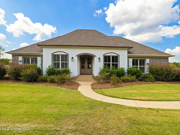 118 Flowers Ln, Brandon, MS 39047
