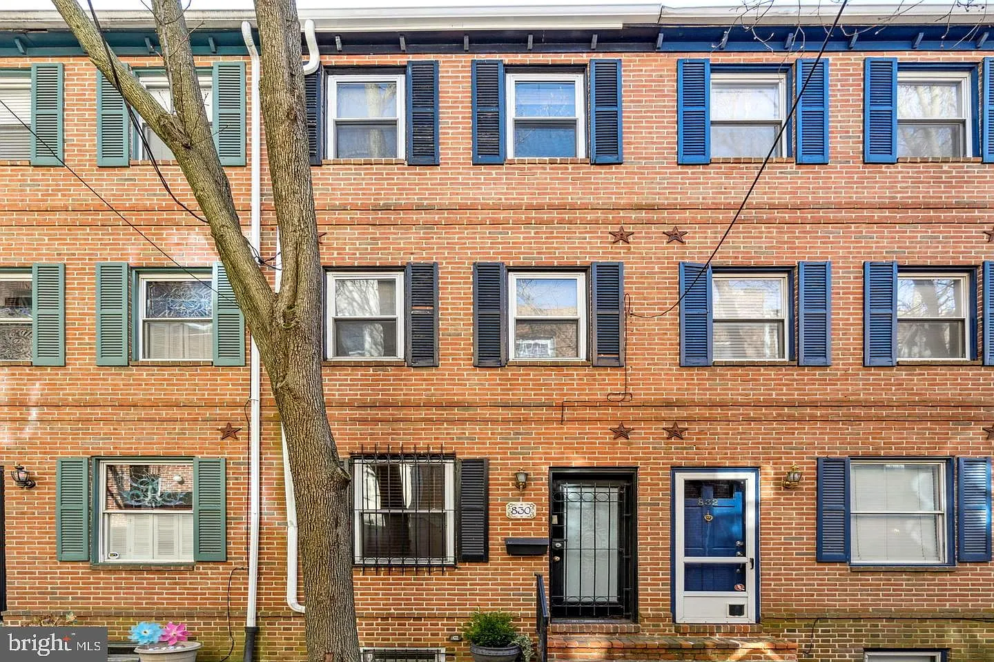 2 bed, 2.5 bath, 928 sqft, $2,675 — Photo 1