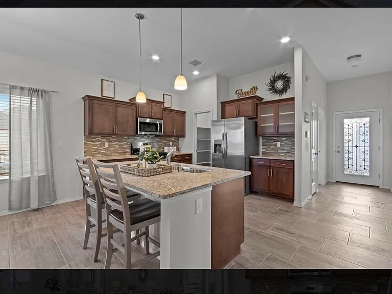 1041 Nepal Sky St — Photo 5