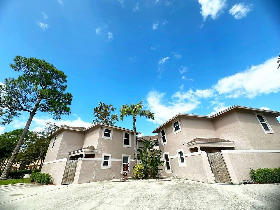 1st image of 1033 Goldenrod Rd