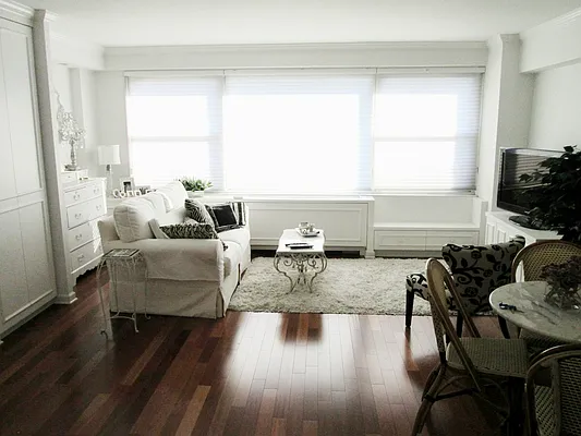 Rented by Barshay Brokerage | media 31