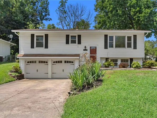 7218 Harvard Ave, Raytown, MO 64133