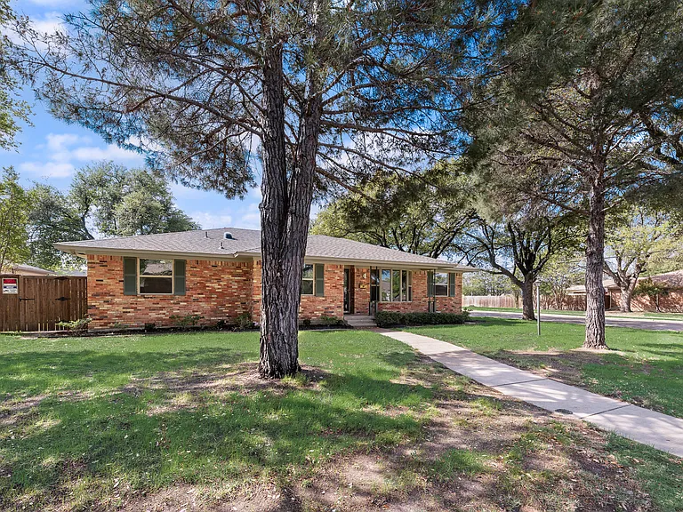 3106 Sharpview Ln — Photo 38