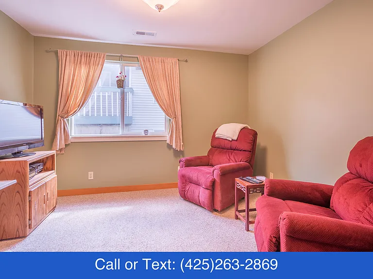 12044C Roosevelt Way NE — Photo 15