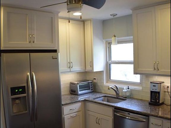 3rd image of 531 McLain Ln