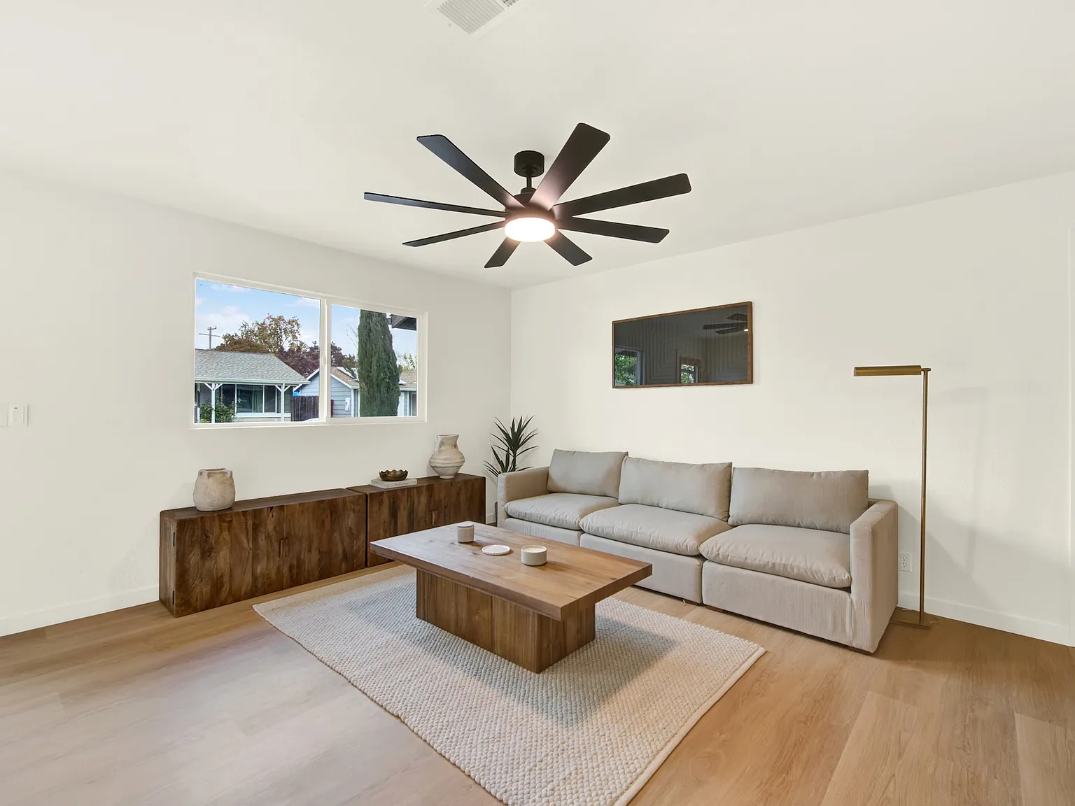 2 bed, 957 sqft, $3,895 — Photo 4