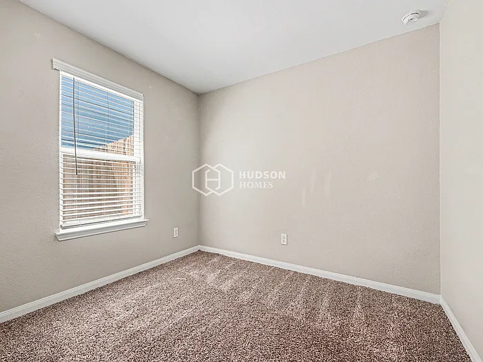 23022 Bellini Dr — Photo 15