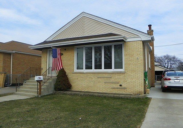 1st image of 11309 S Millard Ave