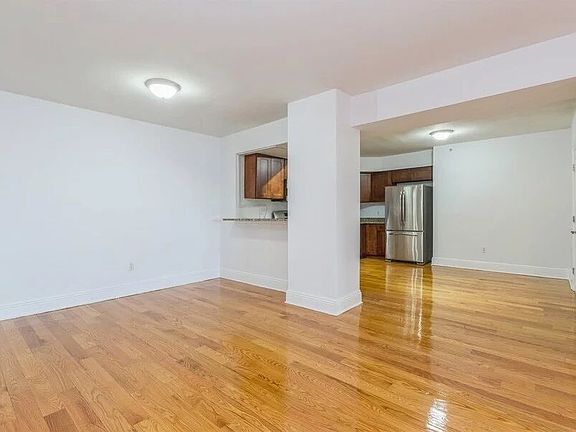 2nd image of 809-815 22nd St #1209