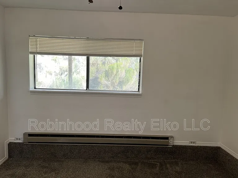 397 Parkchester Dr #2 — Photo 19