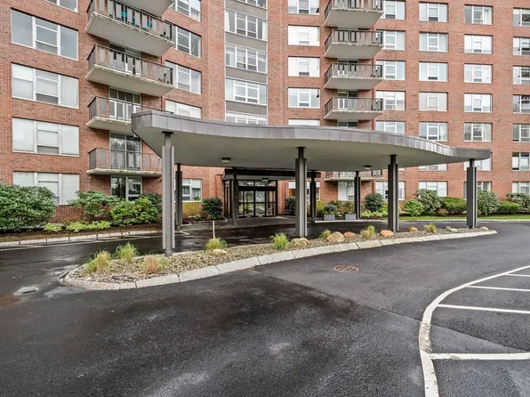 280 Boylston St APT 313, Newton, MA 02467