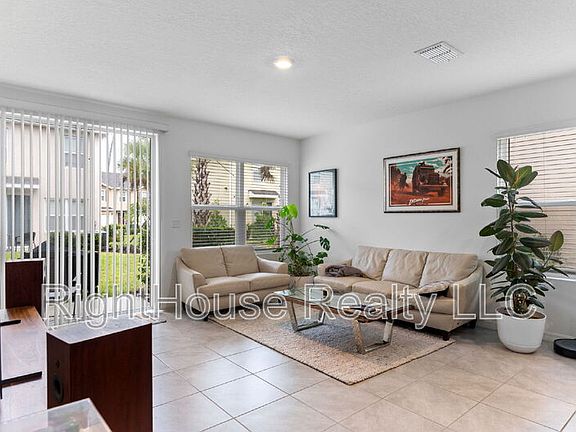 4th image of 45 Bella Lago Cir
