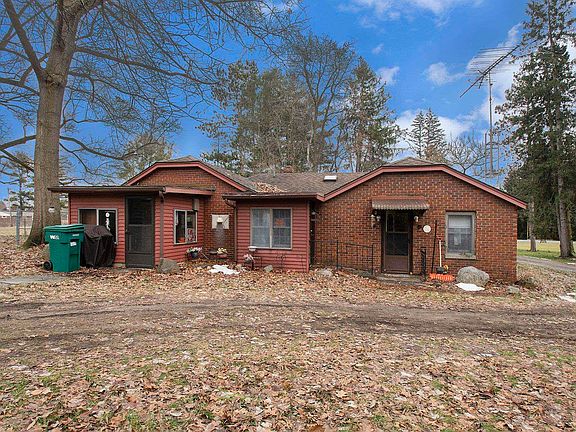 2nd image of 57481 Crumstown Hwy