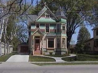 357 N Liberty St, Elgin, IL 60120