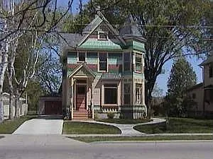 357 N Liberty St photo 1
