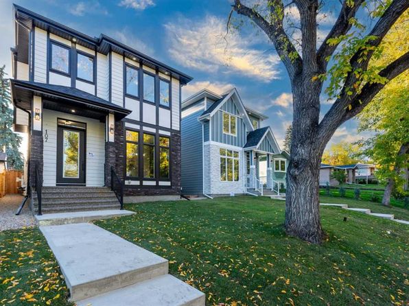 107 E Hartford Rd NW, Calgary, AB T2K 2A7