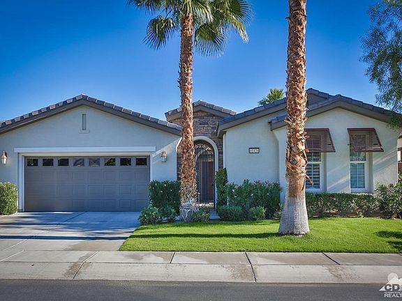 3rd image of 61426 Sapphire Ln