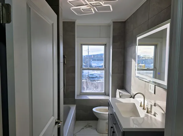 1405 Monroe St, Endicott, NY