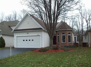 732 Bel Arbor Trl, Webster, NY 14580