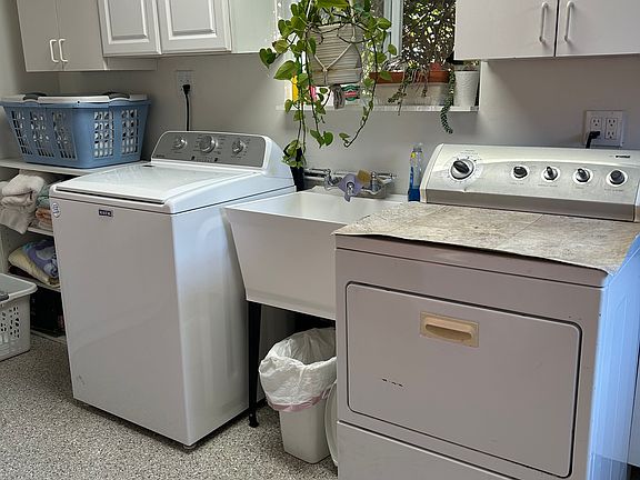 5th image of 370 Los Altos Ave