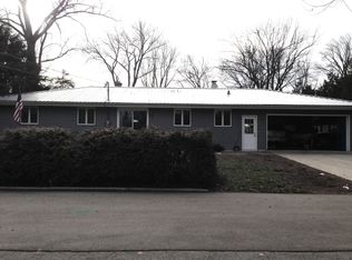 602 Plummers Harbor Rd, Neenah, WI 54956