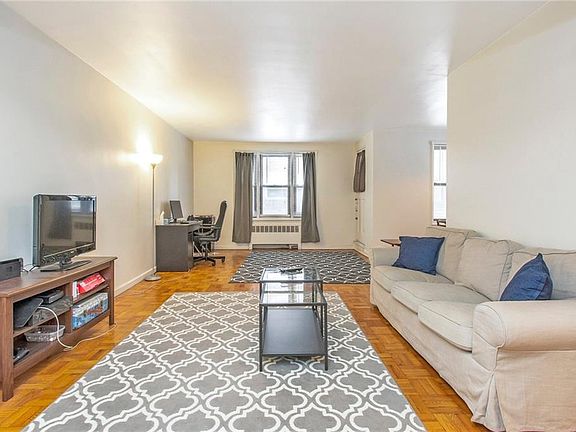 5th image of 16 N Broadway APT 1R