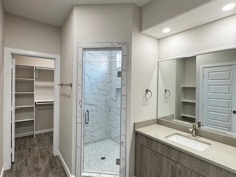 4004 Ventura Ave #1 — Photo 8