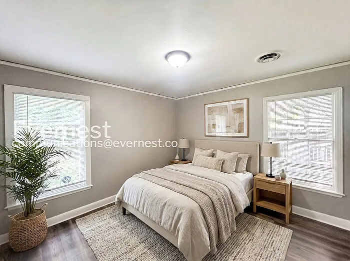 3376 Spottswood Ave — Photo 5