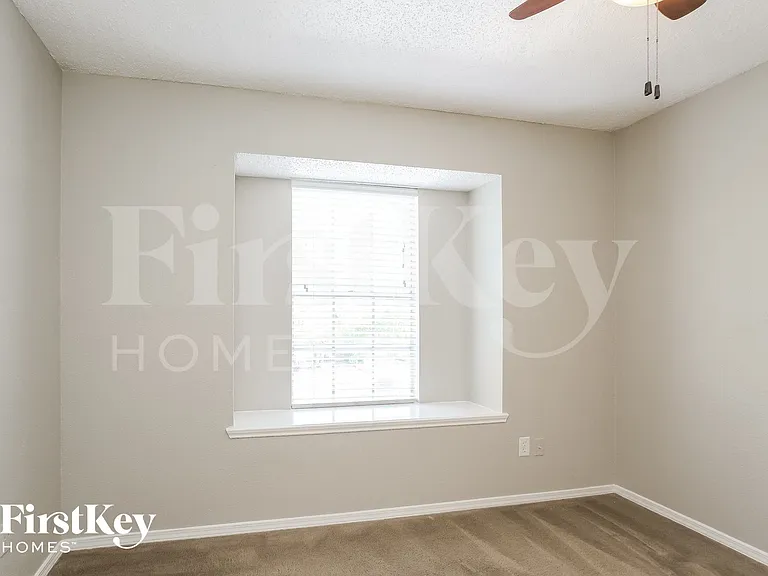 11537 Springshire Dr — Photo 10