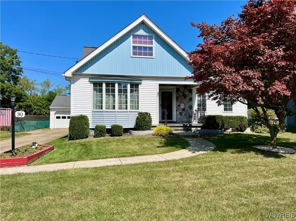 30 Woodbine Ave, Buffalo, NY 14224