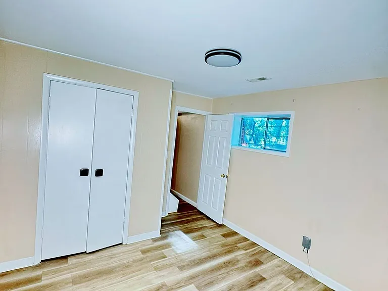 10000 Locust St #BASEMENT — Photo 2