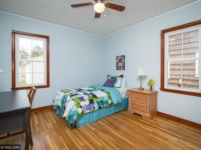 1520 Carroll Ave — Photo 8