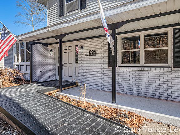 5th image of 12974 Lakeshore Ave