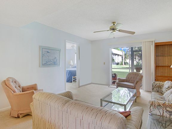 3rd image of 18081 SE Country Club Dr APT 29-281