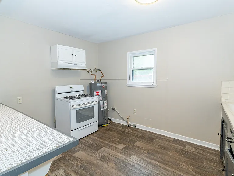 146 Vassar Ln #2 — Photo 10