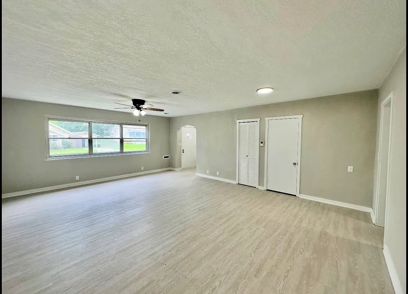 3 bed, 1628 sqft, $1,850 — Photo 4