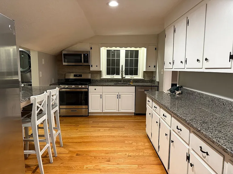 18 Cliff St — Photo 5