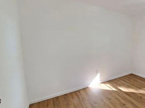 3rd image of 83 N 15th St #1