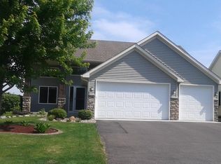 2760 King Ave, Savage, MN 55378