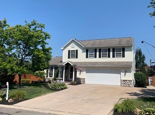 8202 Dampier Cir, Liverpool, NY 13090