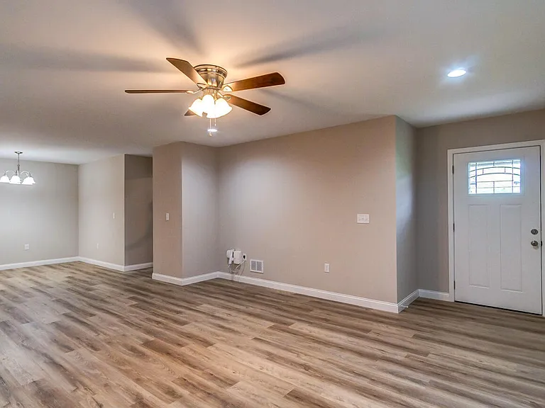182 Garden Gate Dr — Photo 10