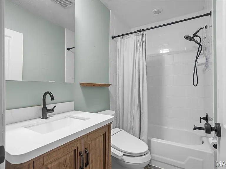 419 S Van Buren Ave — Photo 14