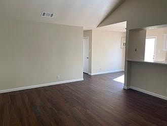 3rd image of 10711 Lanshire Dr