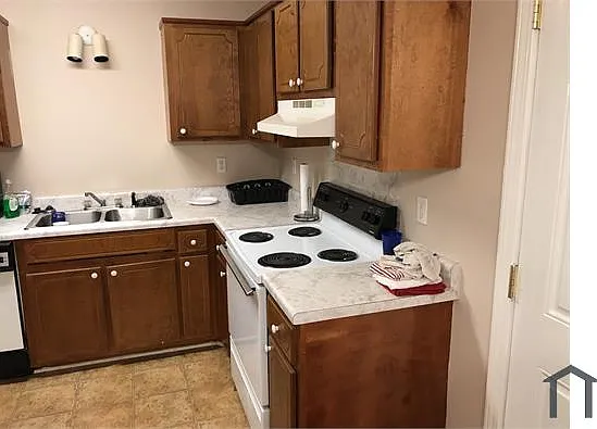 2 bed, 1000 sqft, $1,100 — Photo 2