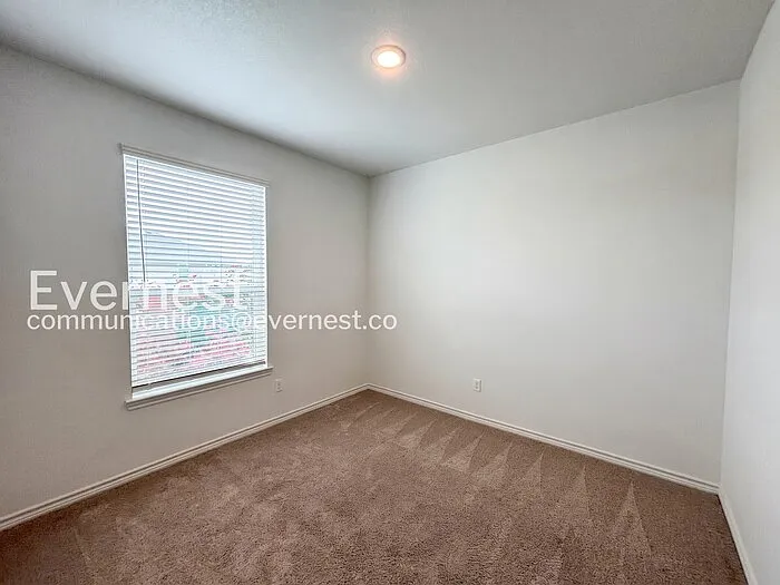 605 Old Glory Rd — Photo 10