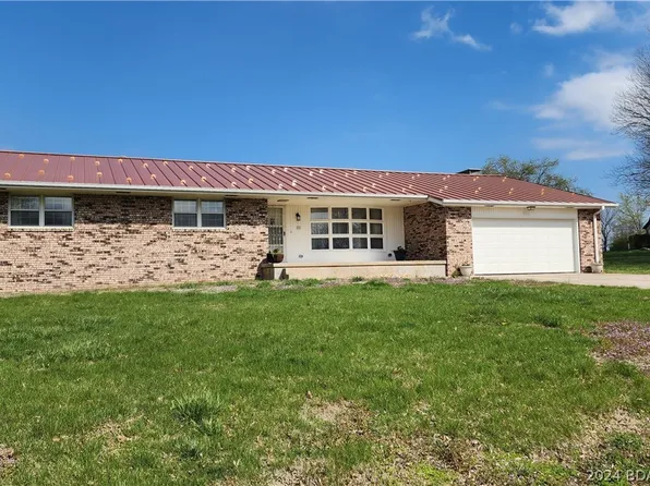 932 Sunnyview Cir, Eldon, MO 65026